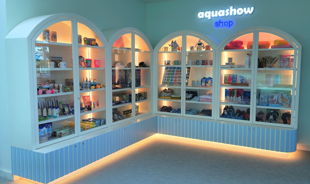 Aquashow Park Hotel — On-site activities in Quarteira, Faro