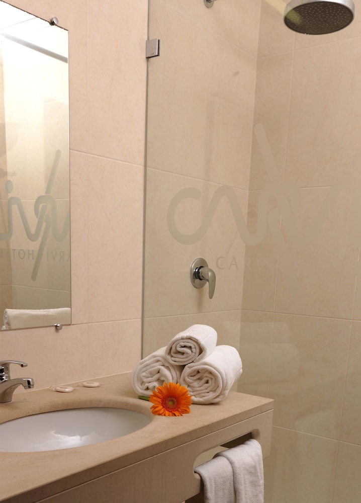 Carvi Beach Hotel — Hotel rooms in Lagos, Faro