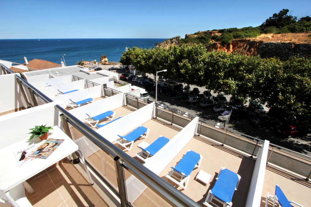 Carvi Beach Hotel — Hotel building in Lagos, Faro