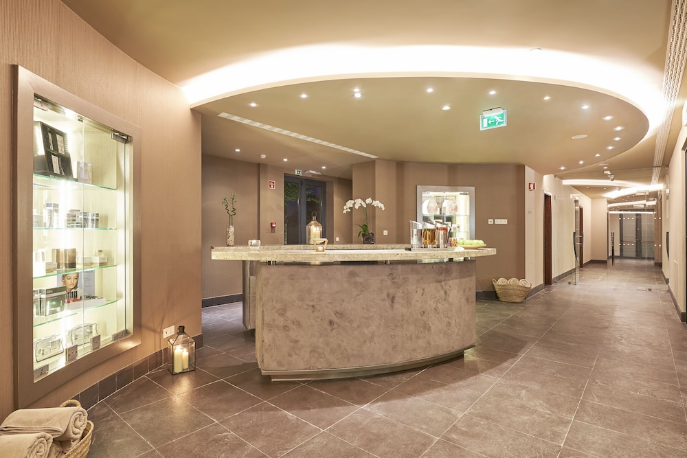 Cascade Wellness Resort Lagos Algarve by Domes — Hotel building in Lagos, Faro
