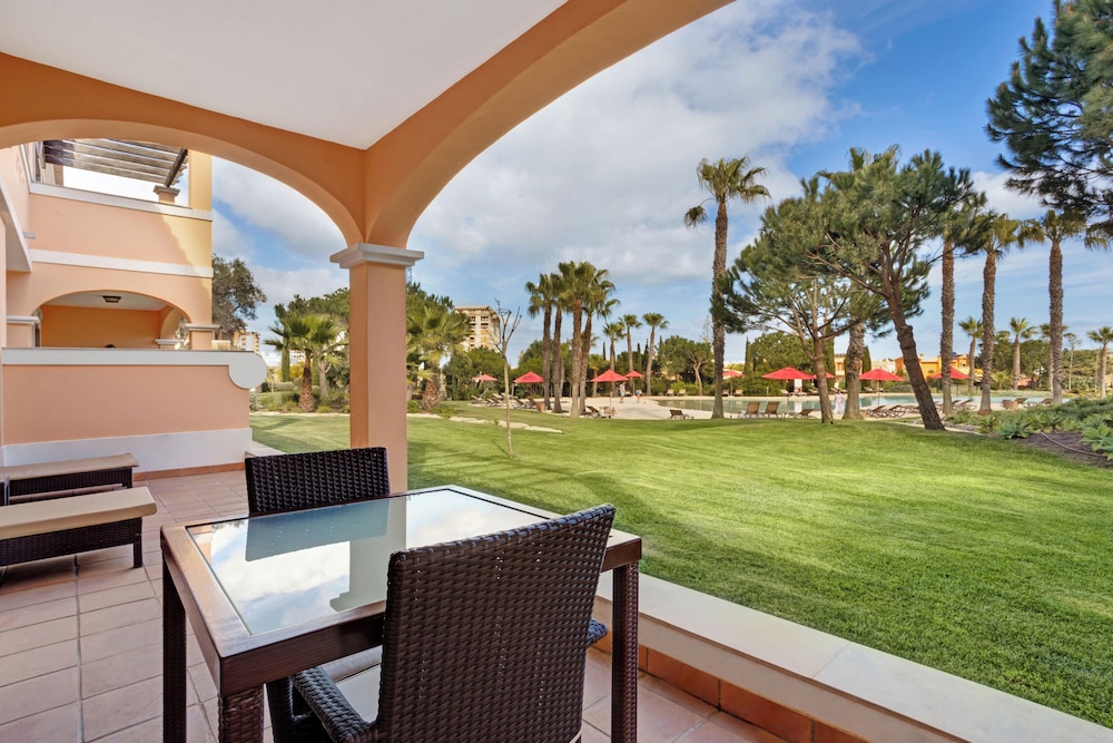 Cascade Wellness Resort Lagos Algarve by Domes — Swimming pool in Lagos, Faro