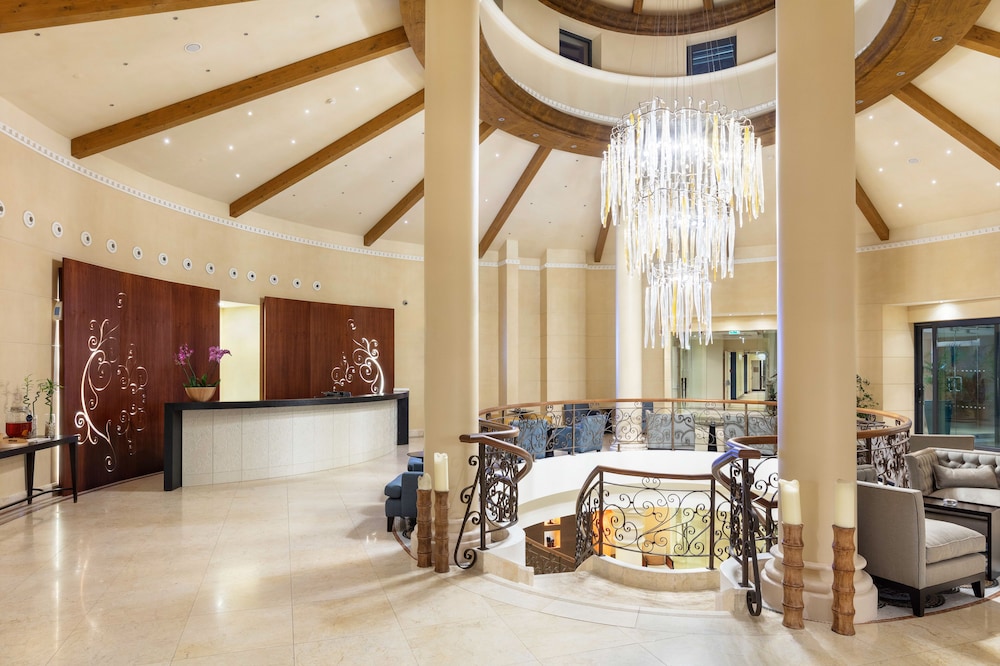 Cascade Wellness Resort Lagos Algarve by Domes — Hotel building in Lagos, Faro