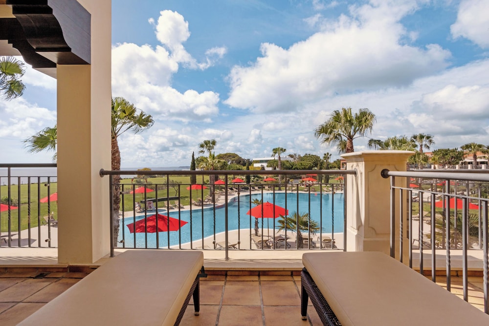 Cascade Wellness Resort Lagos Algarve by Domes — Swimming pool in Lagos, Faro