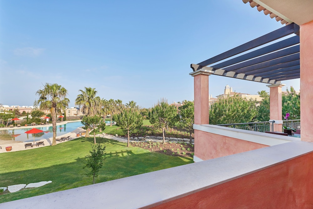 Cascade Wellness Resort Lagos Algarve by Domes — Swimming pool in Lagos, Faro