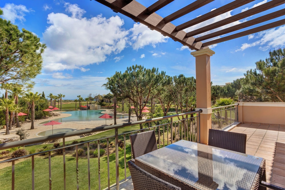 Cascade Wellness Resort Lagos Algarve by Domes — Swimming pool in Lagos, Faro