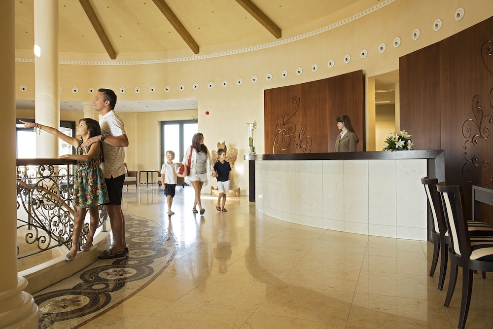Cascade Wellness Resort Lagos Algarve by Domes — Hotel building in Lagos, Faro