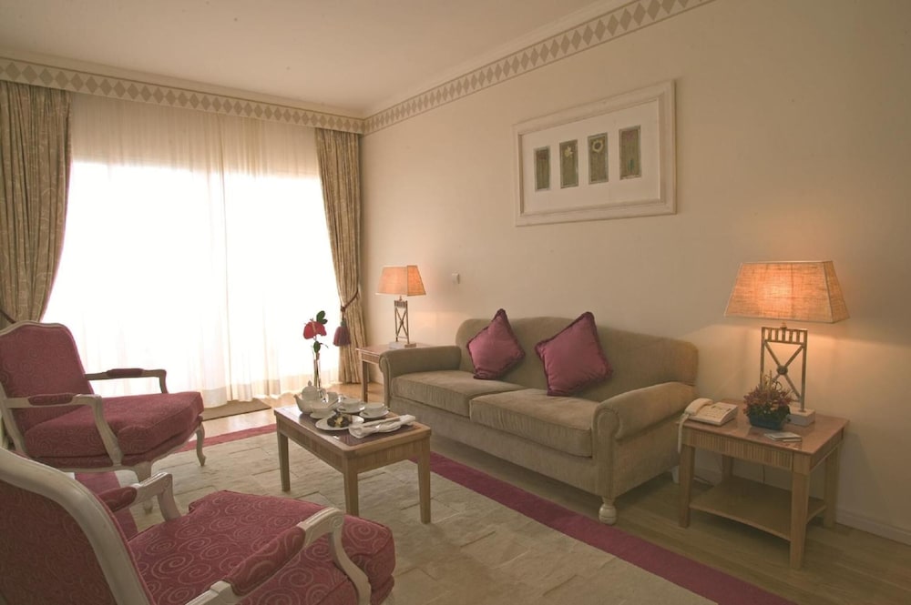Quinta do Estreito Vintage House — Hotel rooms in Estreito De Câmara, Madeira