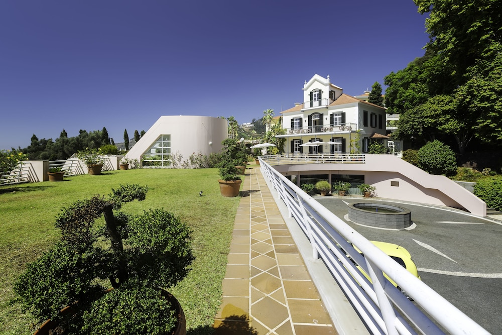Quinta do Estreito Vintage House — Hotel building in Estreito De Câmara, Madeira