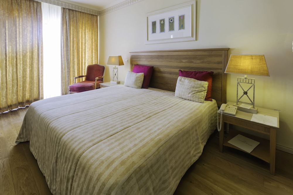 Quinta do Estreito Vintage House — Hotel rooms in Estreito De Câmara, Madeira