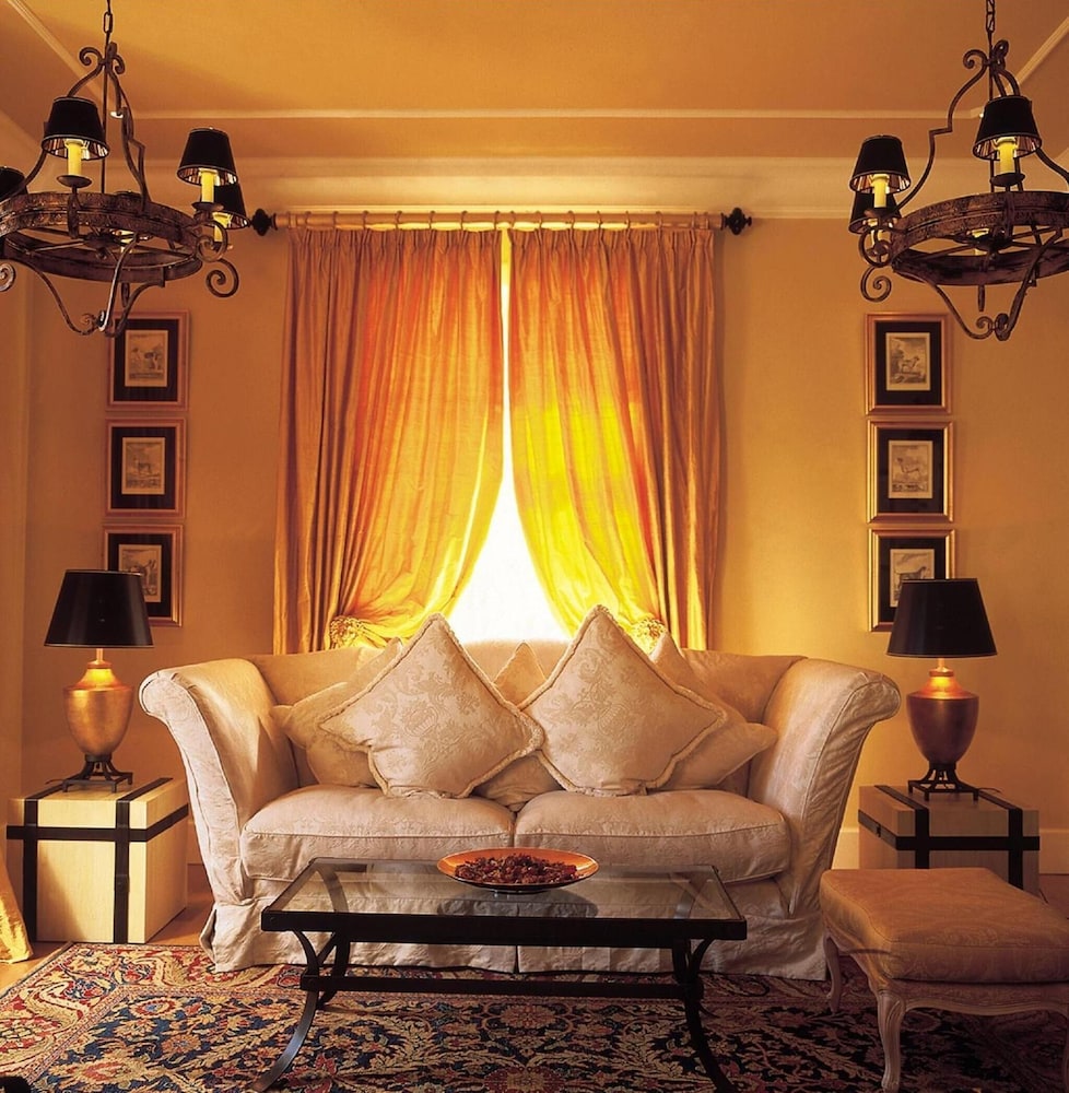 Quinta do Estreito Vintage House — Hotel rooms in Estreito De Câmara, Madeira