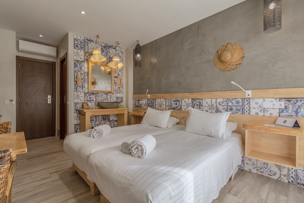 Charming Residence & Guest House Dom Manuel I (Adults only) — Hotel rooms in Lagos, Faro