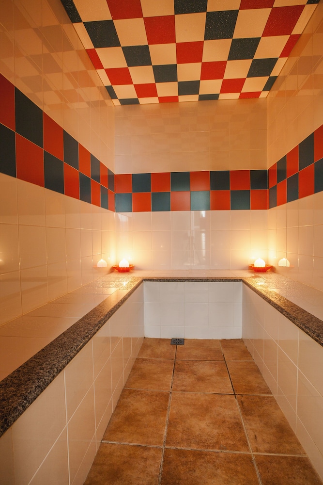 Charming Residence & Guest House Dom Manuel I (Adults only) — Spa in Lagos, Faro
