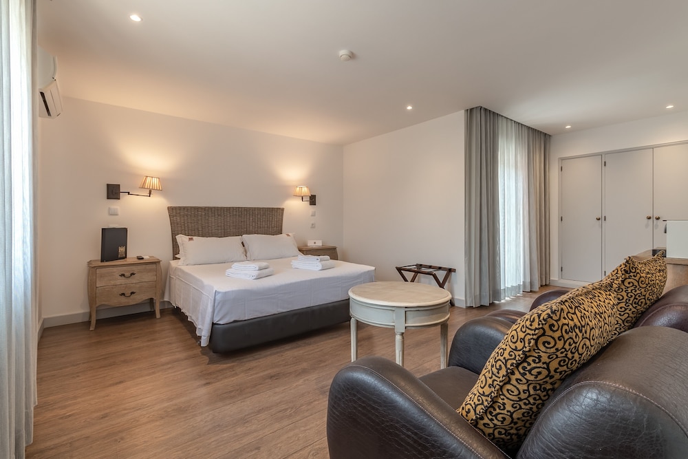 Charming Residence & Guest House Dom Manuel I (Adults only) — Hotel rooms in Lagos, Faro