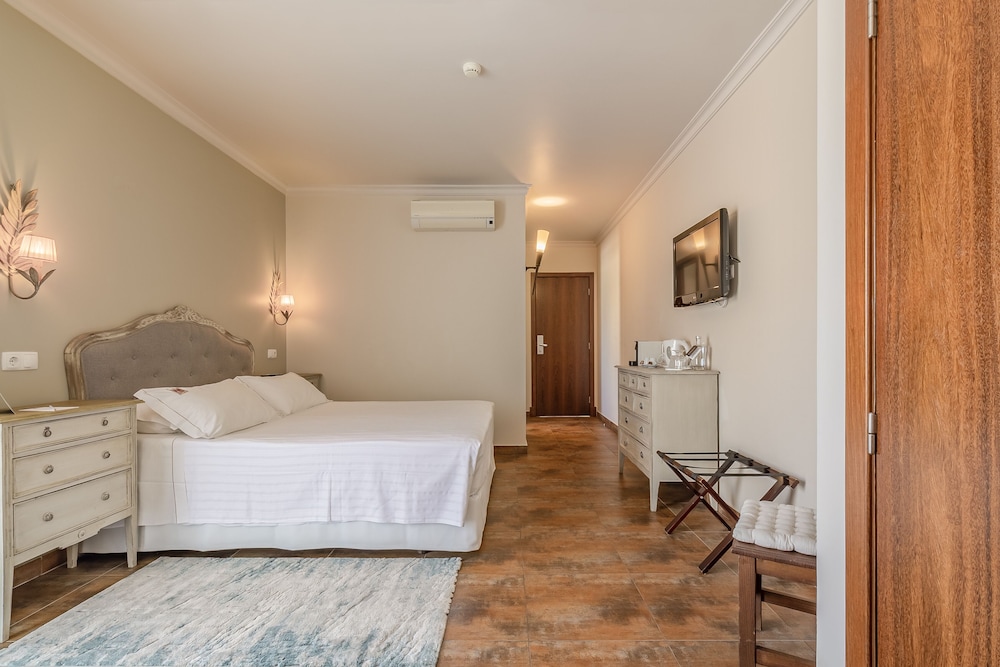 Charming Residence & Guest House Dom Manuel I (Adults only) — Hotel rooms in Lagos, Faro