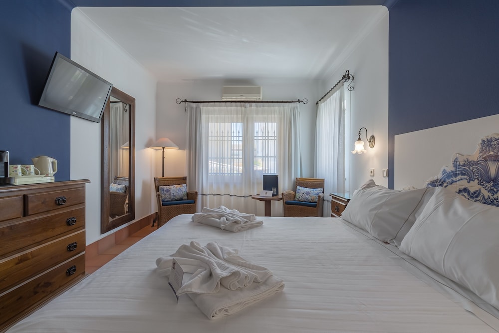 Charming Residence & Guest House Dom Manuel I (Adults only) — Hotel rooms in Lagos, Faro
