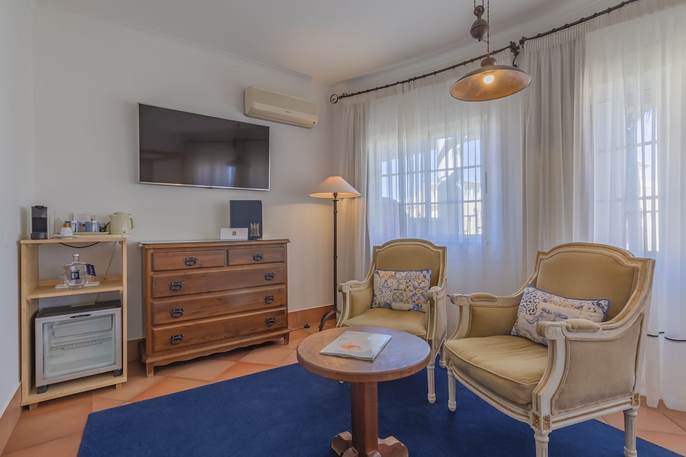 Charming Residence & Guest House Dom Manuel I (Adults only) — Hotel rooms in Lagos, Faro