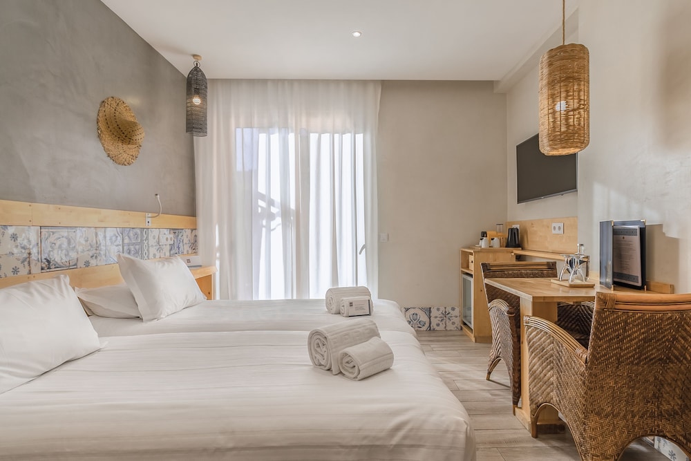 Charming Residence & Guest House Dom Manuel I (Adults only) — Hotel rooms in Lagos, Faro