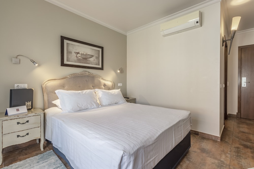 Charming Residence & Guest House Dom Manuel I (Adults only) — Hotel rooms in Lagos, Faro