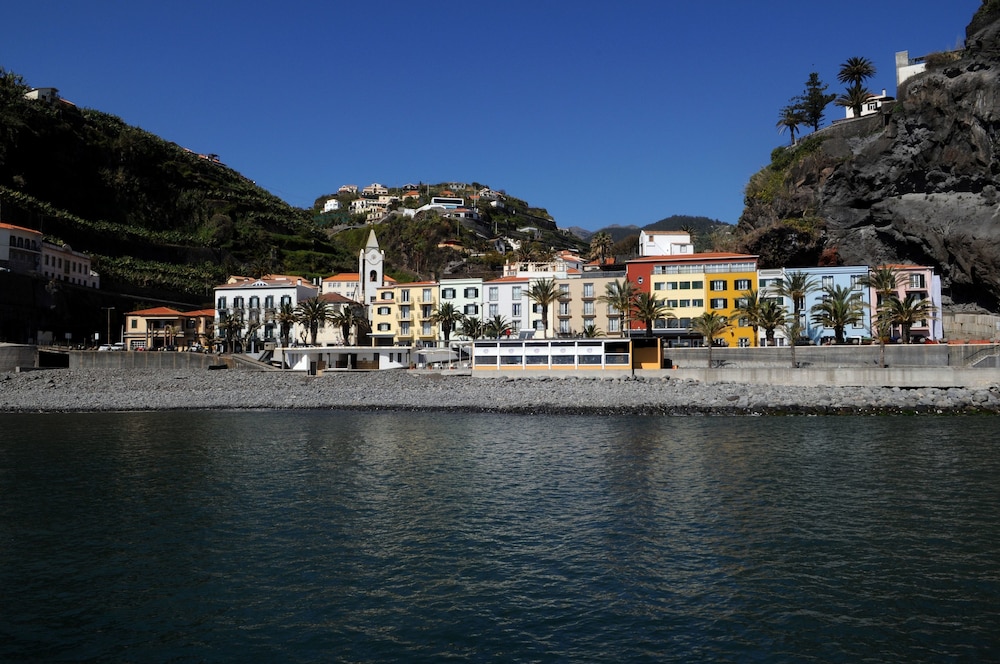 Enotel Sunset Bay — Beach in Ponta do Sol, Madeira