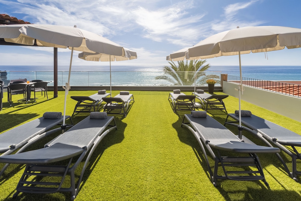 Enotel Sunset Bay — Beach in Ponta do Sol, Madeira