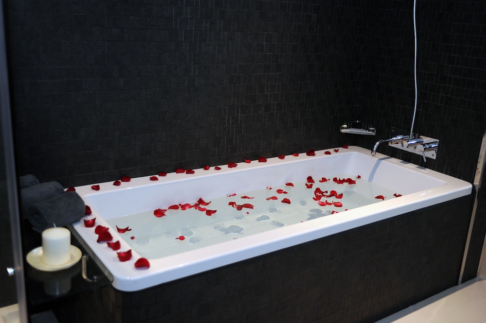Enotel Lido – All Inclusive — Hotel rooms in Funchal, Madeira