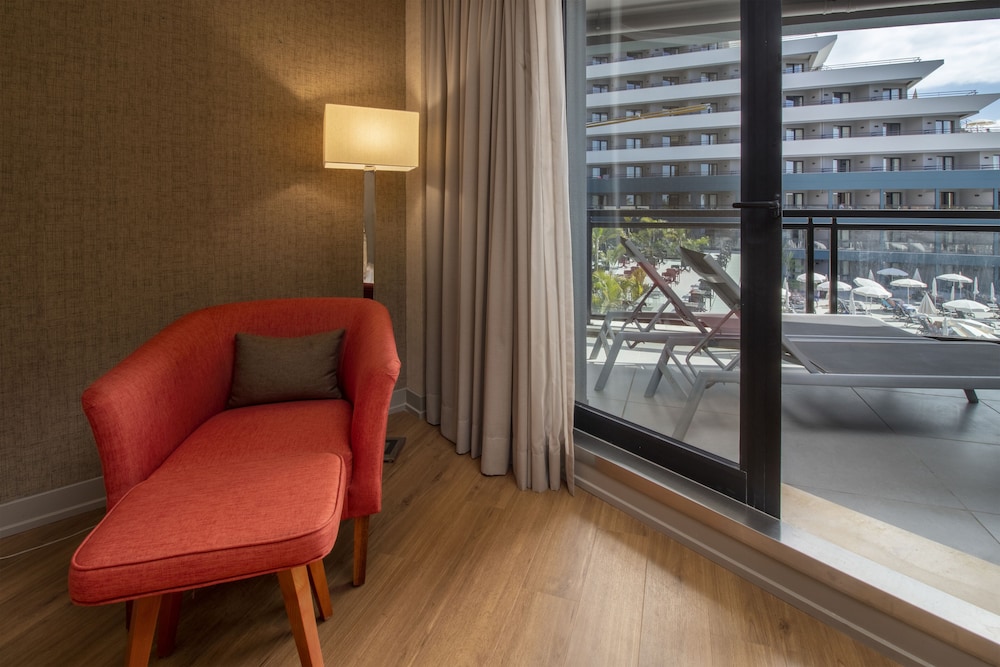 Enotel Lido – All Inclusive — Hotel rooms in Funchal, Madeira