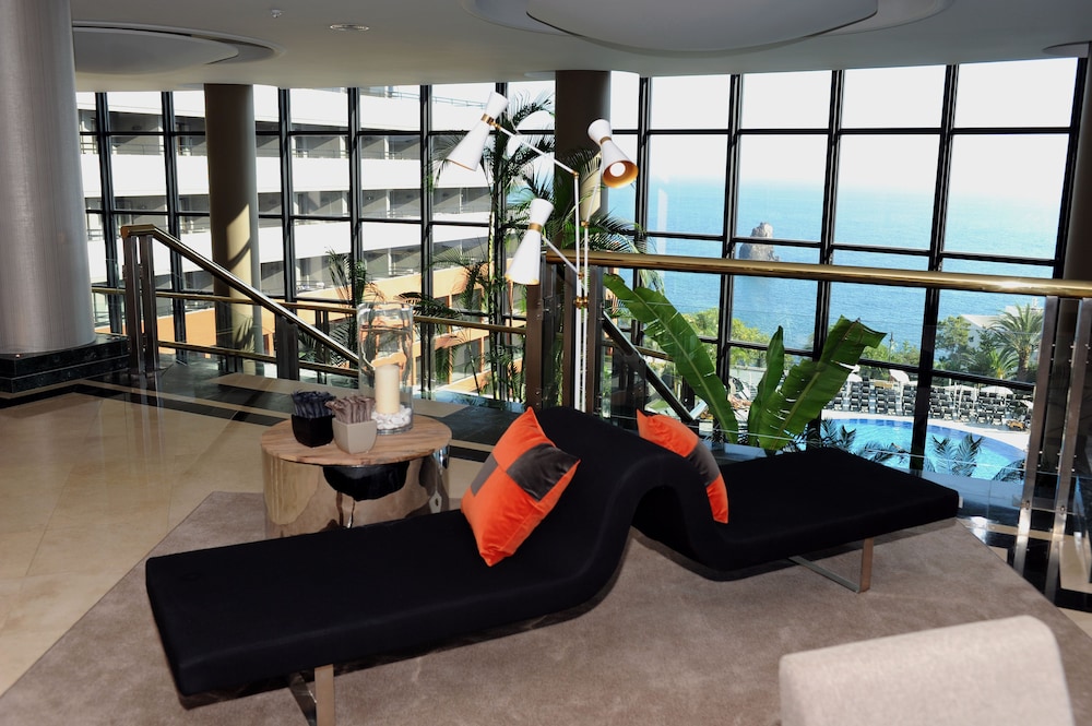 Enotel Lido – All Inclusive — Hotel rooms in Funchal, Madeira