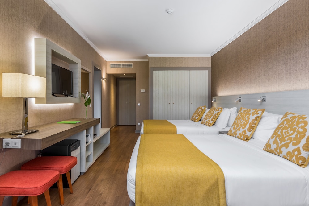 Enotel Lido – All Inclusive — Hotel rooms in Funchal, Madeira