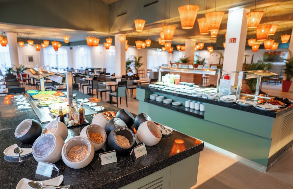 Enotel Santo da Serra — Restaurant & bars in Machico, Madeira