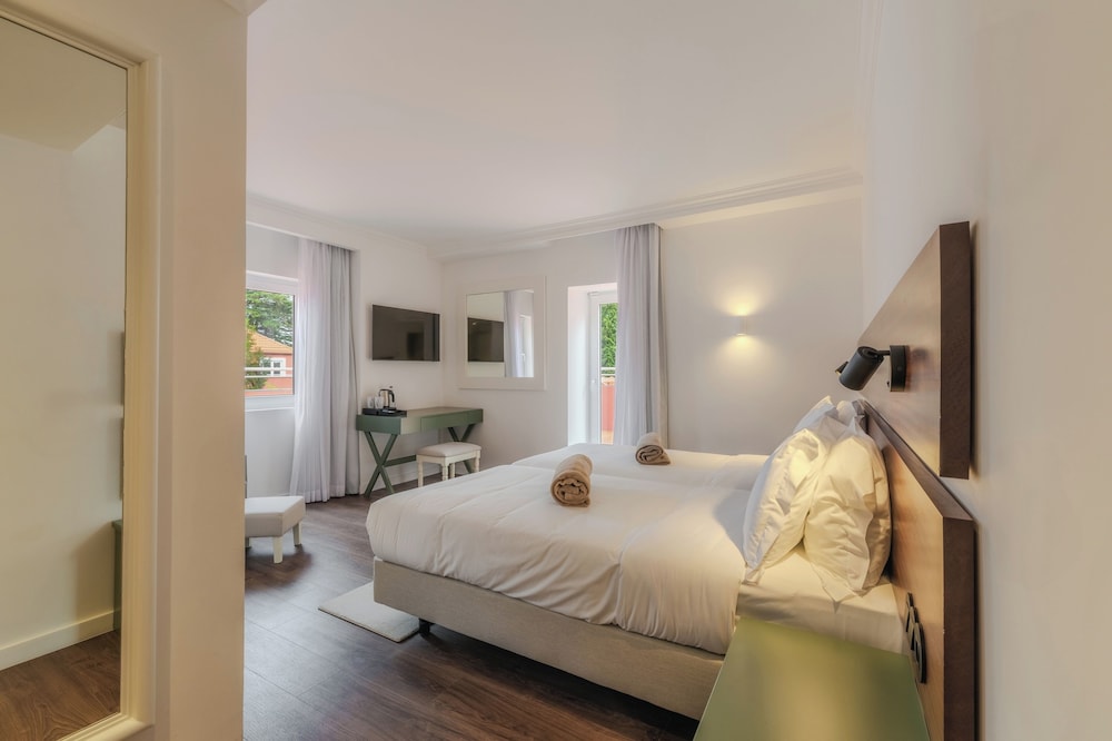 Enotel Santo da Serra — Hotel rooms in Machico, Madeira