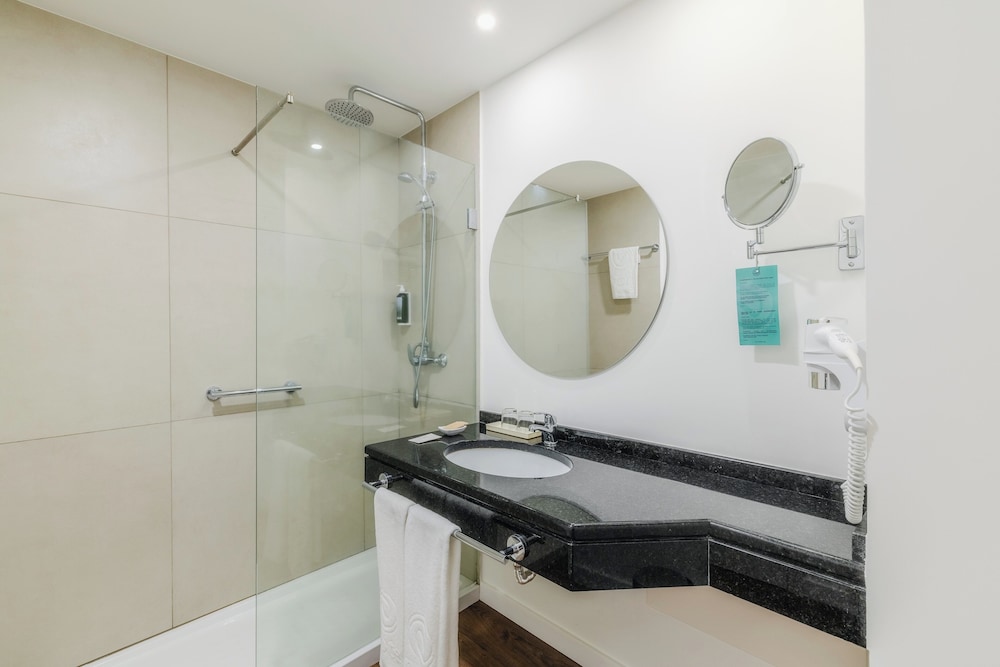 Enotel Santo da Serra — Hotel rooms in Machico, Madeira