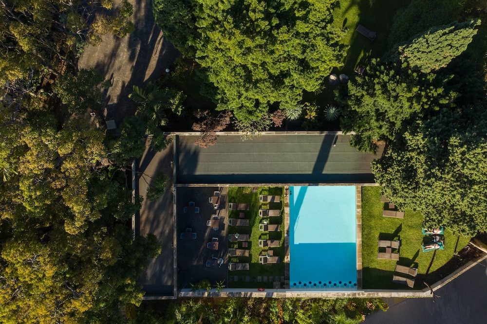 Hotel Quintinha São João & Spa — Swimming pool in Funchal, Madeira
