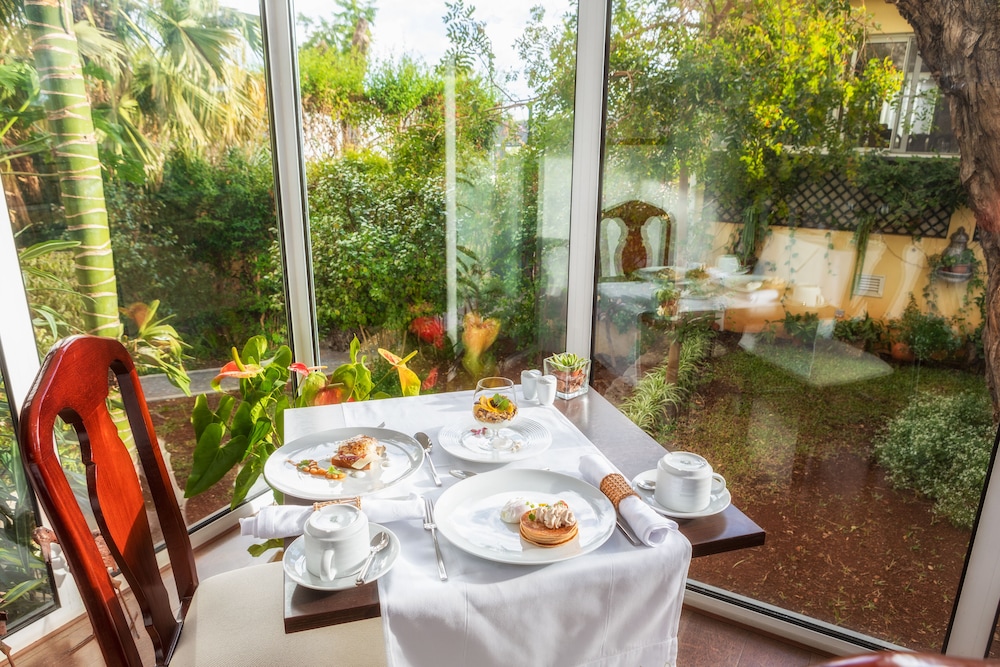 Hotel Quintinha São João & Spa — Restaurant & bars in Funchal, Madeira
