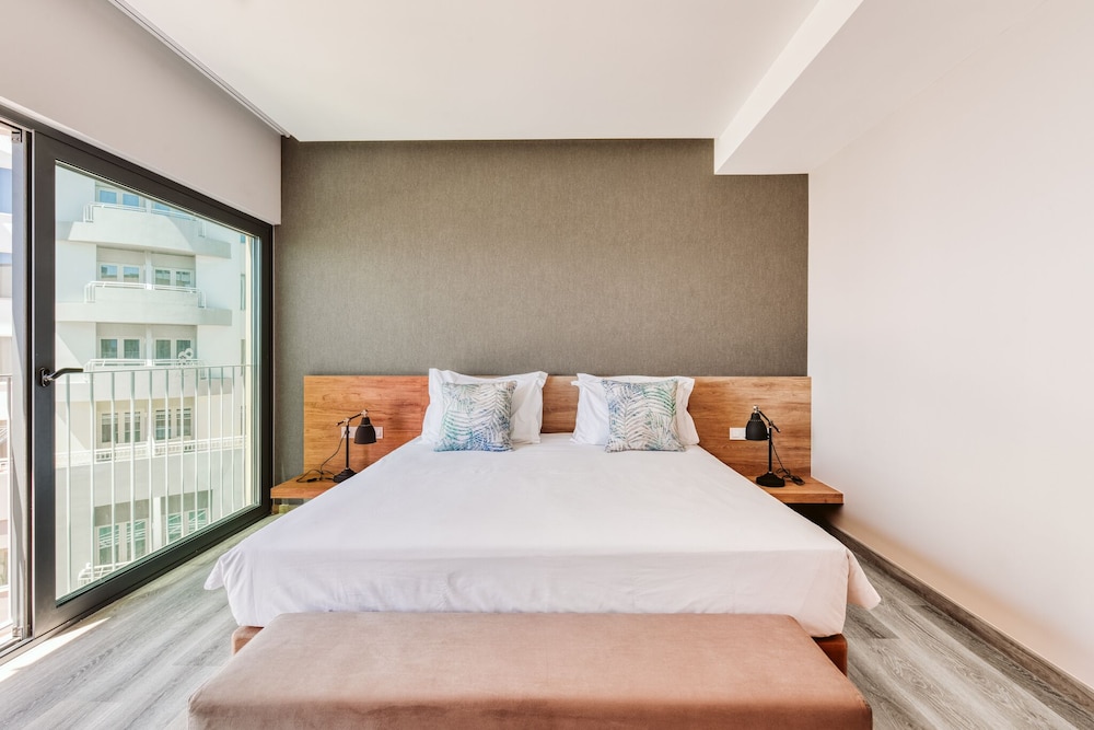 Vila Baleira Funchal — Rooms in Funchal, Madeira