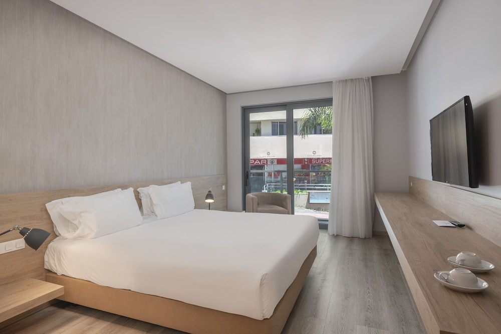Vila Baleira Funchal — Rooms in Funchal, Madeira
