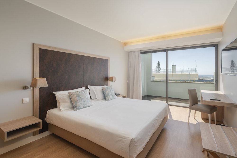 Vila Baleira Funchal — Rooms in Funchal, Madeira