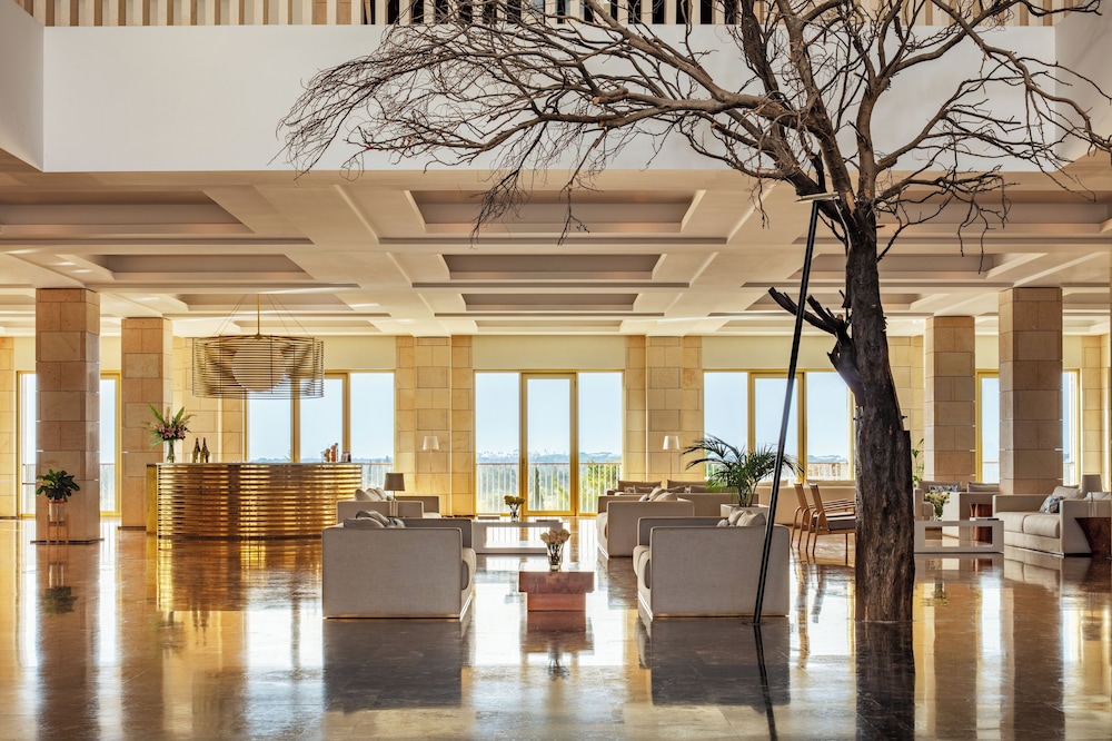 Victoria Golf Resort and Spa Managed by Accor — Restaurant & bars in Vilamoura, Faro
