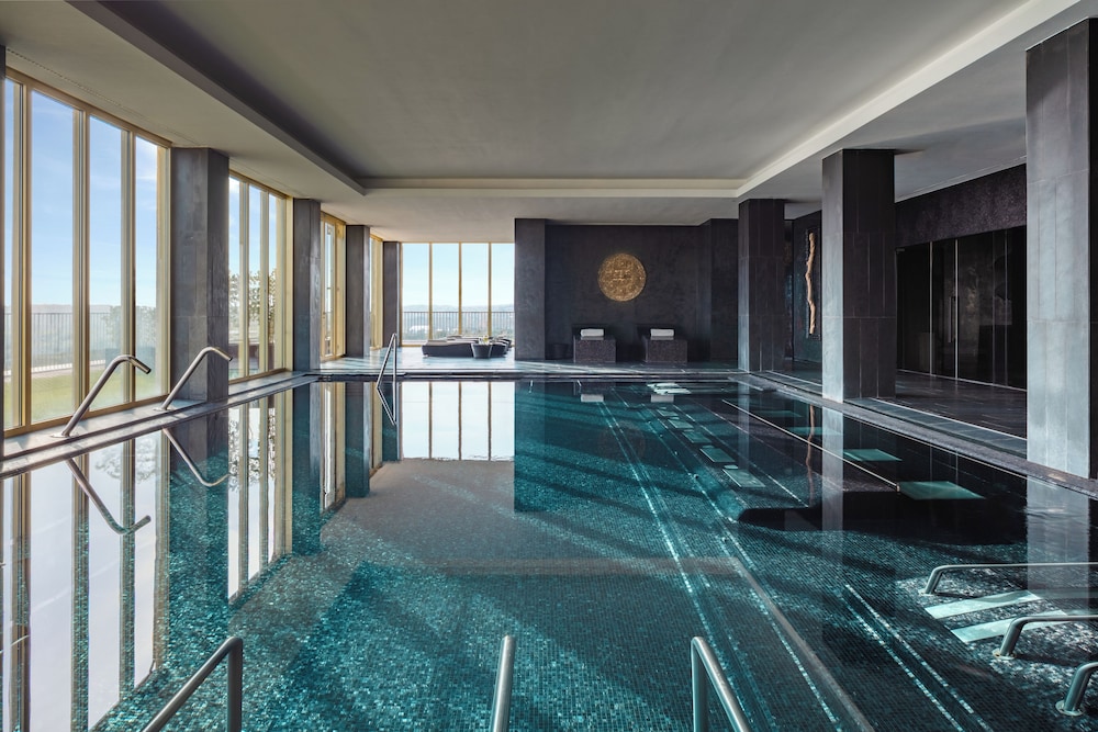 Victoria Golf Resort and Spa Managed by Accor — Swimming pool in Vilamoura, Faro