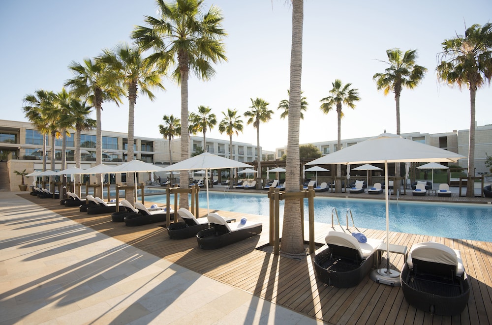Victoria Golf Resort and Spa Managed by Accor — Swimming pool in Vilamoura, Faro