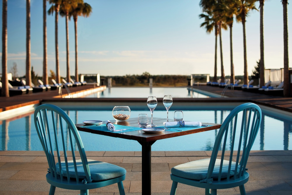 Victoria Golf Resort and Spa Managed by Accor — Restaurant & bars in Vilamoura, Faro