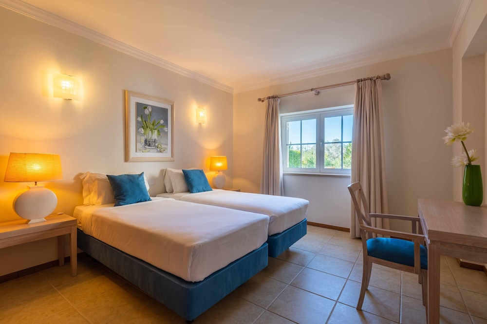 Vale d'Oliveiras Quinta Resort & Spa — Hotel rooms in Carvoeiro, Faro