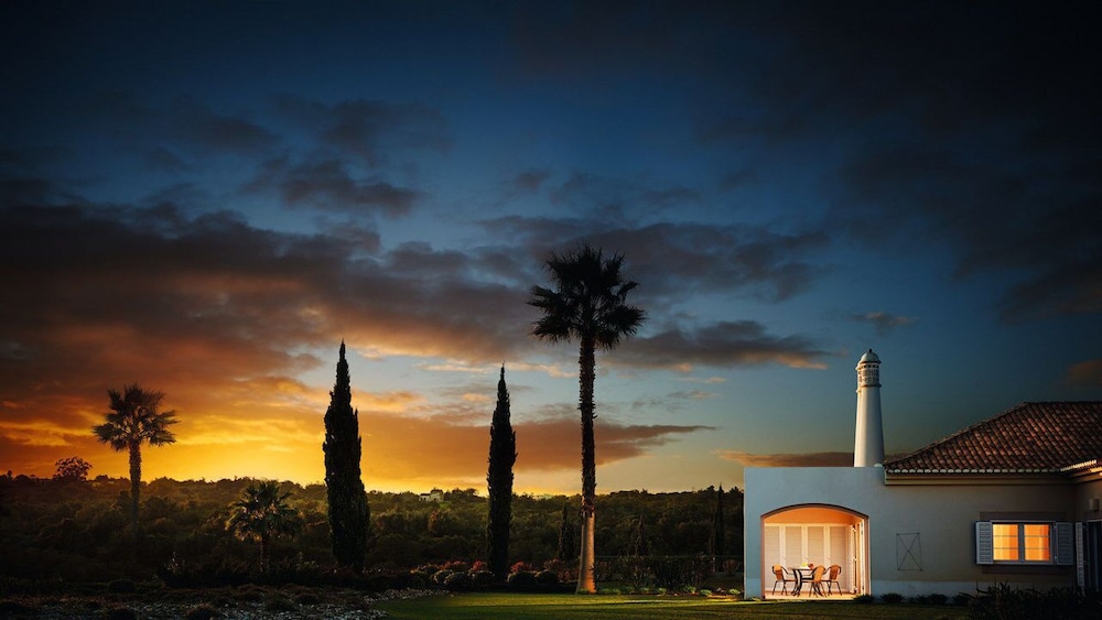 Vale d'Oliveiras Quinta Resort & Spa — Hotel building in Carvoeiro, Faro