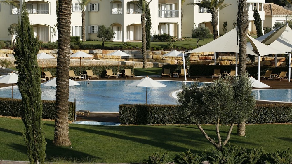 Vale d'Oliveiras Quinta Resort & Spa — Swimming pool in Carvoeiro, Faro