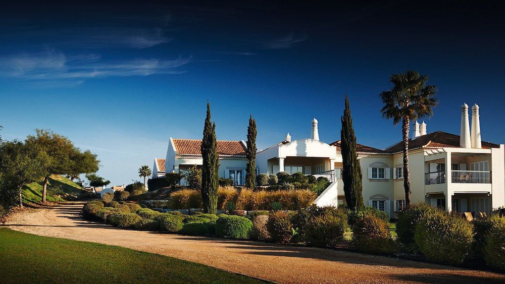 Vale d'Oliveiras Quinta Resort & Spa — Hotel building in Carvoeiro, Faro