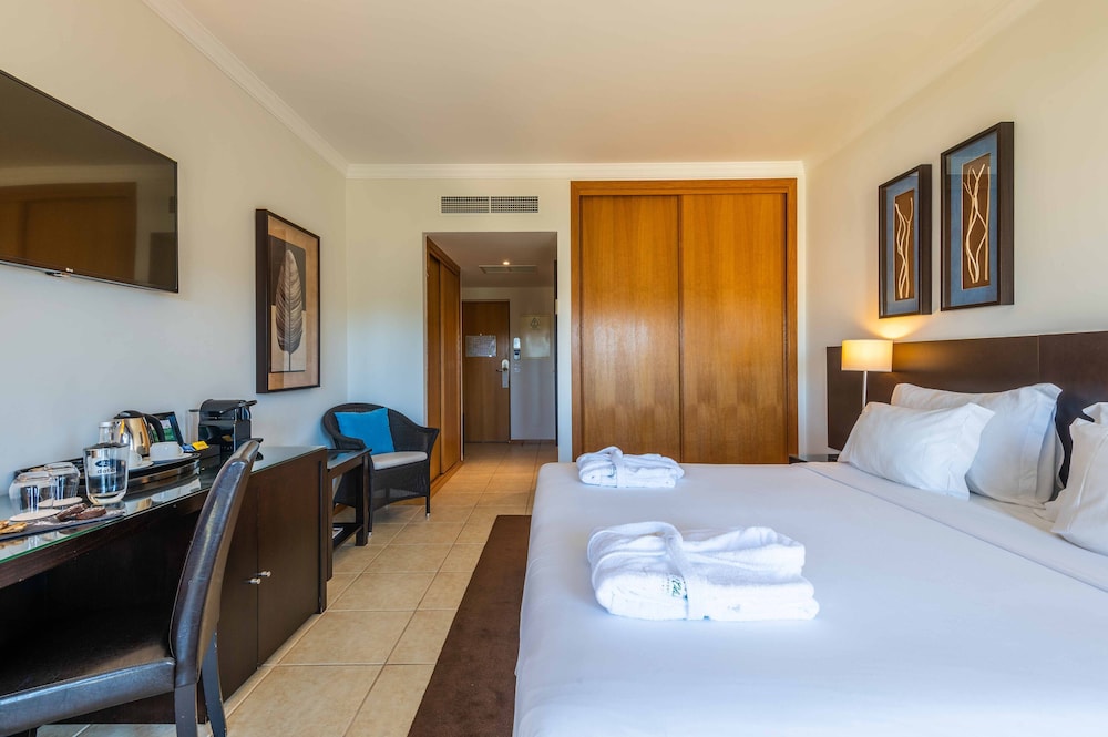 Vale d'Oliveiras Quinta Resort & Spa — Hotel rooms in Carvoeiro, Faro