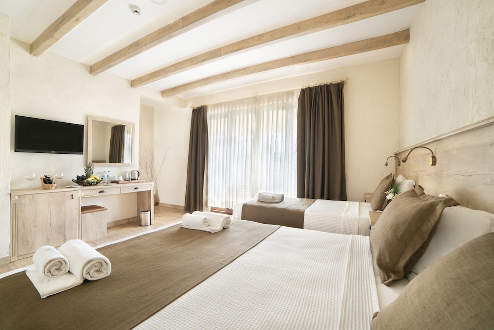BESO HOTEL BERKE RANCH — Hotel rooms in Kemer