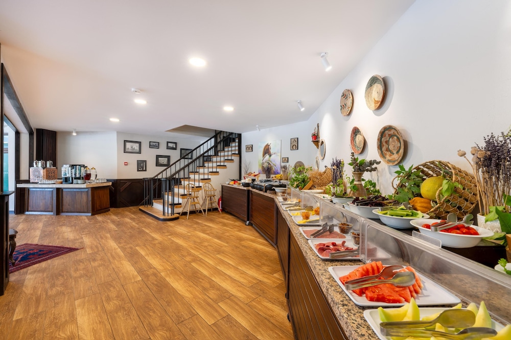 BESO HOTEL BERKE RANCH — Restaurant & bars in Kemer