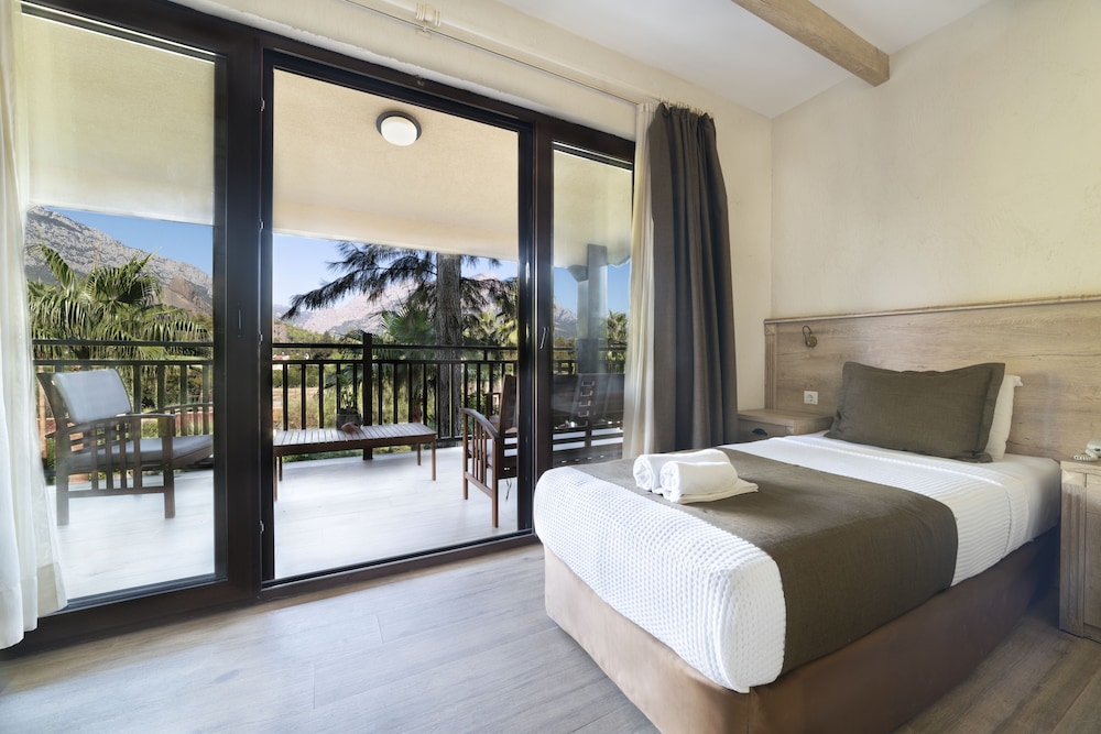 BESO HOTEL BERKE RANCH — Hotel rooms in Kemer