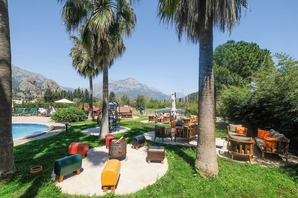 BESO HOTEL BERKE RANCH — Restaurant & bars in Kemer
