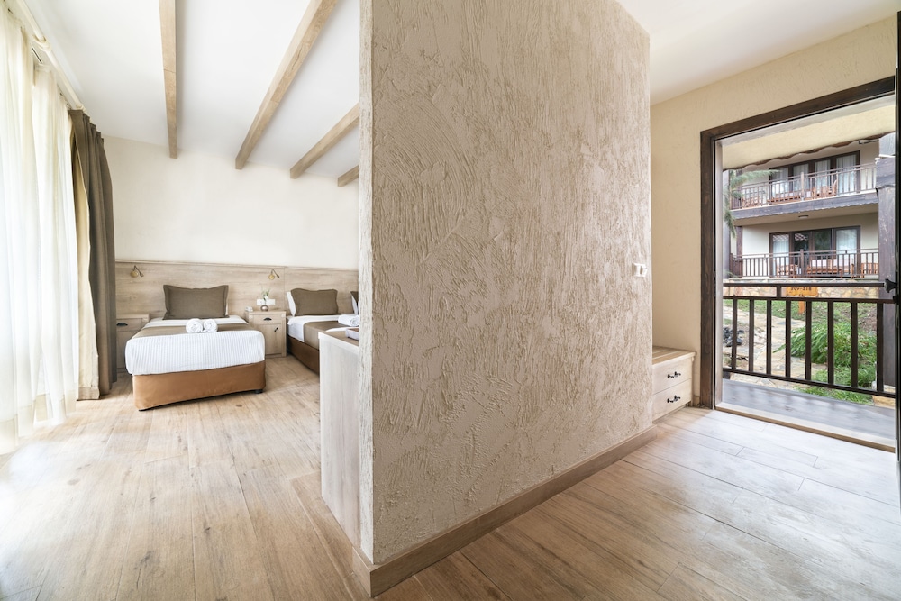 BESO HOTEL BERKE RANCH — Hotel rooms in Kemer
